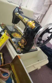 چرخ خیاطی مارشال شیر برپا