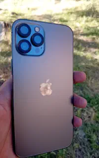ایفون 12 پرومکس
