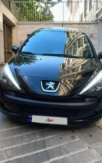 پژو ۲۰۷ اتومات ۱۴۰۰ مشکی پاناروما