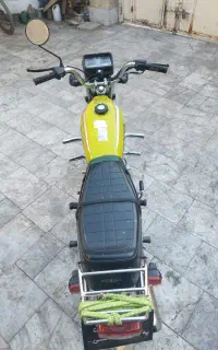 متورسیکلت پیشرو۸۱