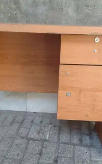 میز تحریر یا میز کامپیوتر