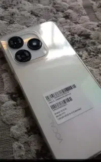 گوشی ووکال مدل V11 حافظه 128