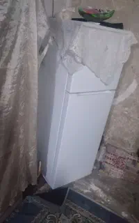 با سلام خدمت دوستان یخچال به فروش میرسد