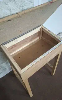 میز تحریر چوبی
