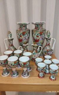 سرویس چینی گل مرغی و گل برجسته