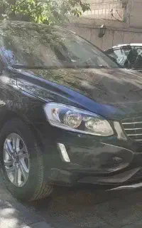 ولوو xc60 بدون رنگ