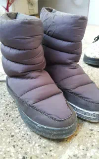 دوعدد بوت دخترانه کوتاه و بلند