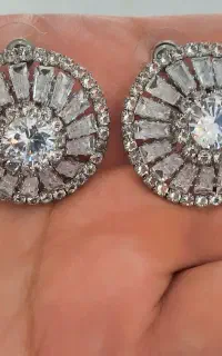 فروش یک جفت گوشواره بدلیجات نو و زیبا