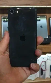 ایفون se