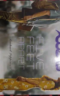 کتاب پنج قدم فاصله