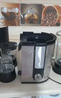 آبمیوه گیری و مخلوط کن