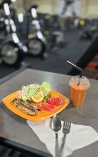 استخدام