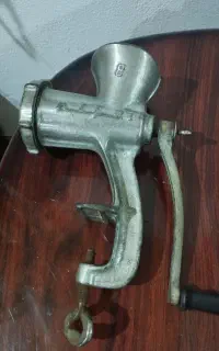 مقداری وسیله برای فروش