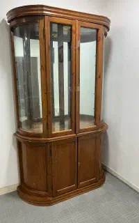 بوفه دو طبقه