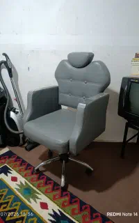 صندلی آرایشگاه