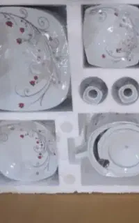 چینی پردیس ۱۲نفره اقتصادی گل مشکی