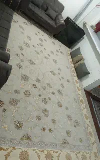 فرش دوازده متری در حد نو