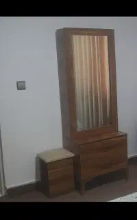 میزآرایش با دراور و صندلی