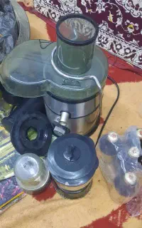 آبمیوه گیری یونیک چند کاره