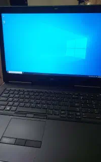 DELL Percision 7710  در حد اکبند.باطری کاملا سالم.