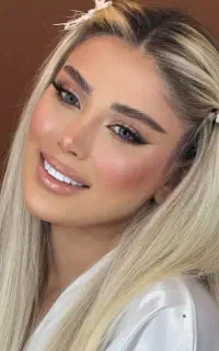 جذب مدل میکاپ رایگان در سالن زیبایی