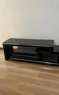 میز تلوزیون