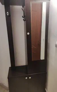 جا لباسی وجاکفشی