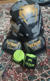 دستکش و باند بوکس venum