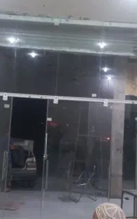 کرکره برقی و شیشه سکوریت