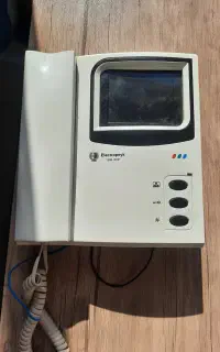 تعمیر تخصصی آیفون تصویری فقط الکتروپیک کل شیراز