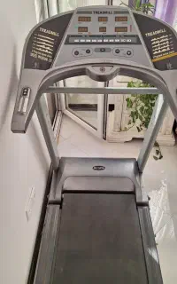 تردمیل شیبدار حرفه ای