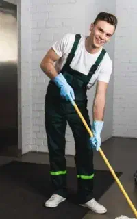 خدمات نظافتی(پیمانکاری نظافت)