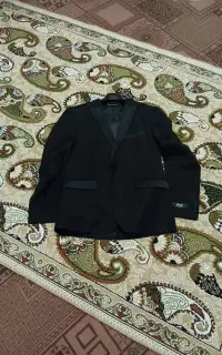 کت و شلوار مردانه.