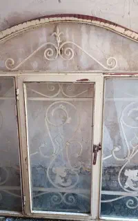 پنجره اهنی سنگین