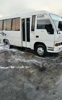 مینی بوس هیوندا جهت سرویس