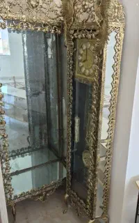 ساعت ایستاده برنز طرح گل و طاووس