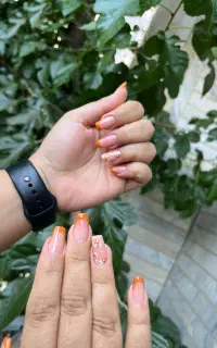 آموزش حرفه ای ناخن باپشتیبانی ۱ ساله