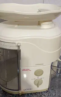 ابمیوه گیر جهان اوا