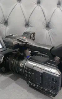 دوربین فیلمبرداری پاناسونیک pv100