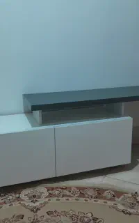 میز تی وی ۵۵ اینچ .آباژور. ساعت ایستاده چوبی