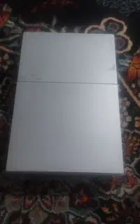 پلی تو دو سالم فقط دست وسیم میخاد فلش هم ری خوره