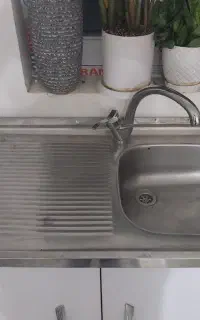 سینگ ظرف شوی به همراه شیر اهرومی