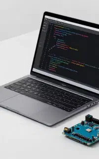 آموزش خصوصی  ARM (STM32)  AVR  C++  C