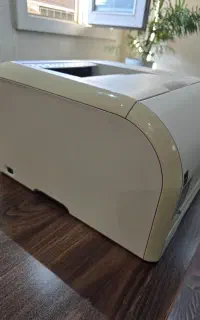 پرینتر رنگی کانن Canon LBP5050 بسیار تمیز