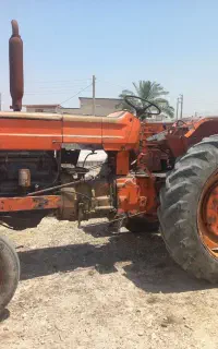 فروش سه عدد تراکتور با وسایل