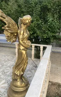 مجسمه پلی استر فرشته طلایی