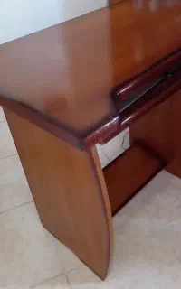 میز تحریر چوبی