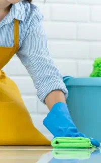 استخدام نیروی خدماتی و نظافتچی