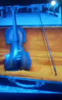 ویولون نو کارنکرده تمیز و زیبا وجذاب استاد اعتمادی