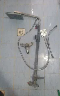علم با شیر مخلوط آب سرد و گرم